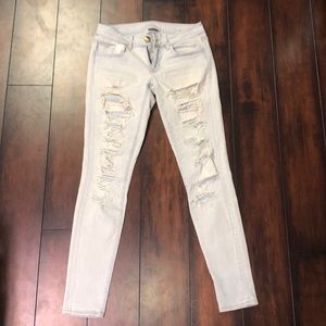 American eagle ripped jeans